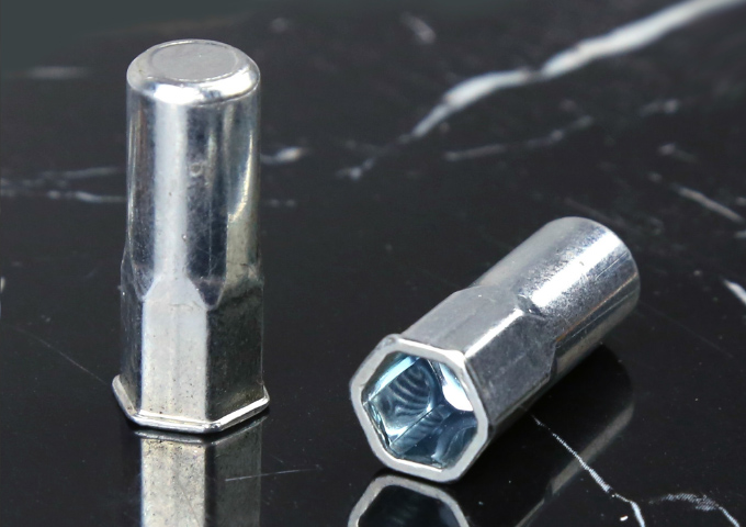 小沉头内外六角（盲孔）